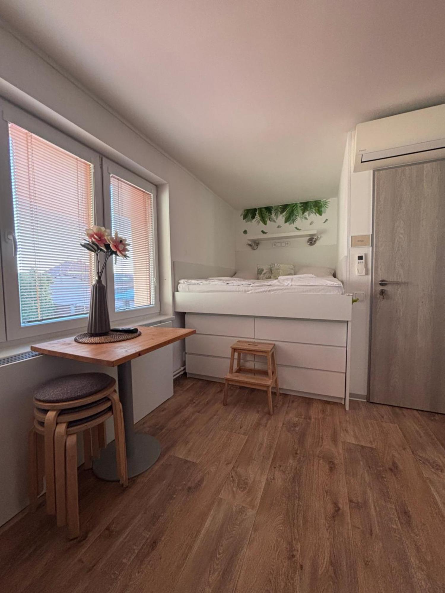 Apartmany Marco Polo Lednice Extérieur photo
