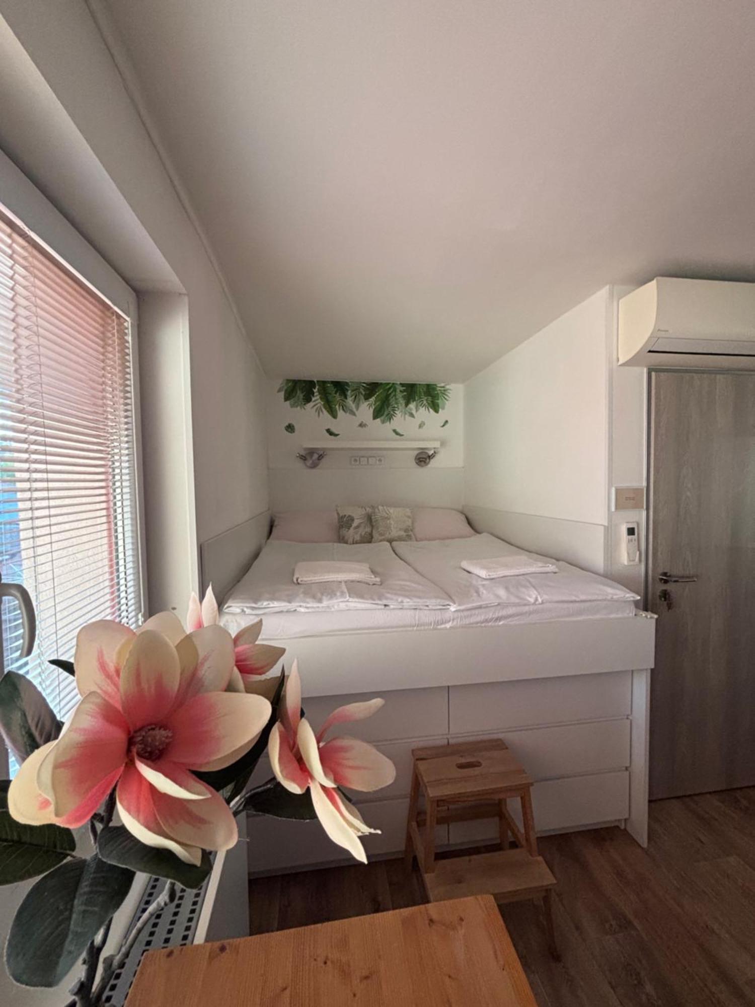 Apartmany Marco Polo Lednice Extérieur photo