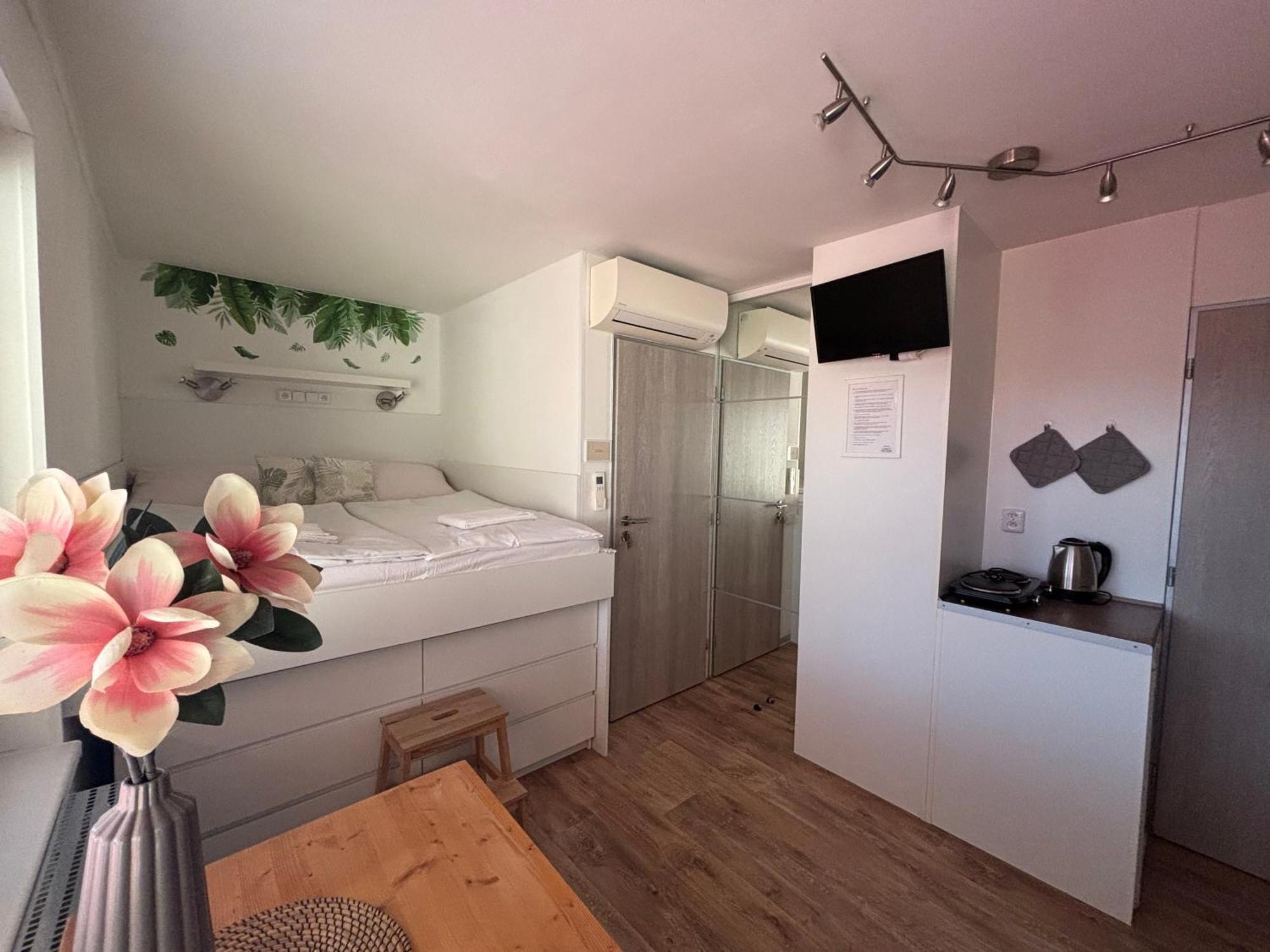 Apartmany Marco Polo Lednice Extérieur photo